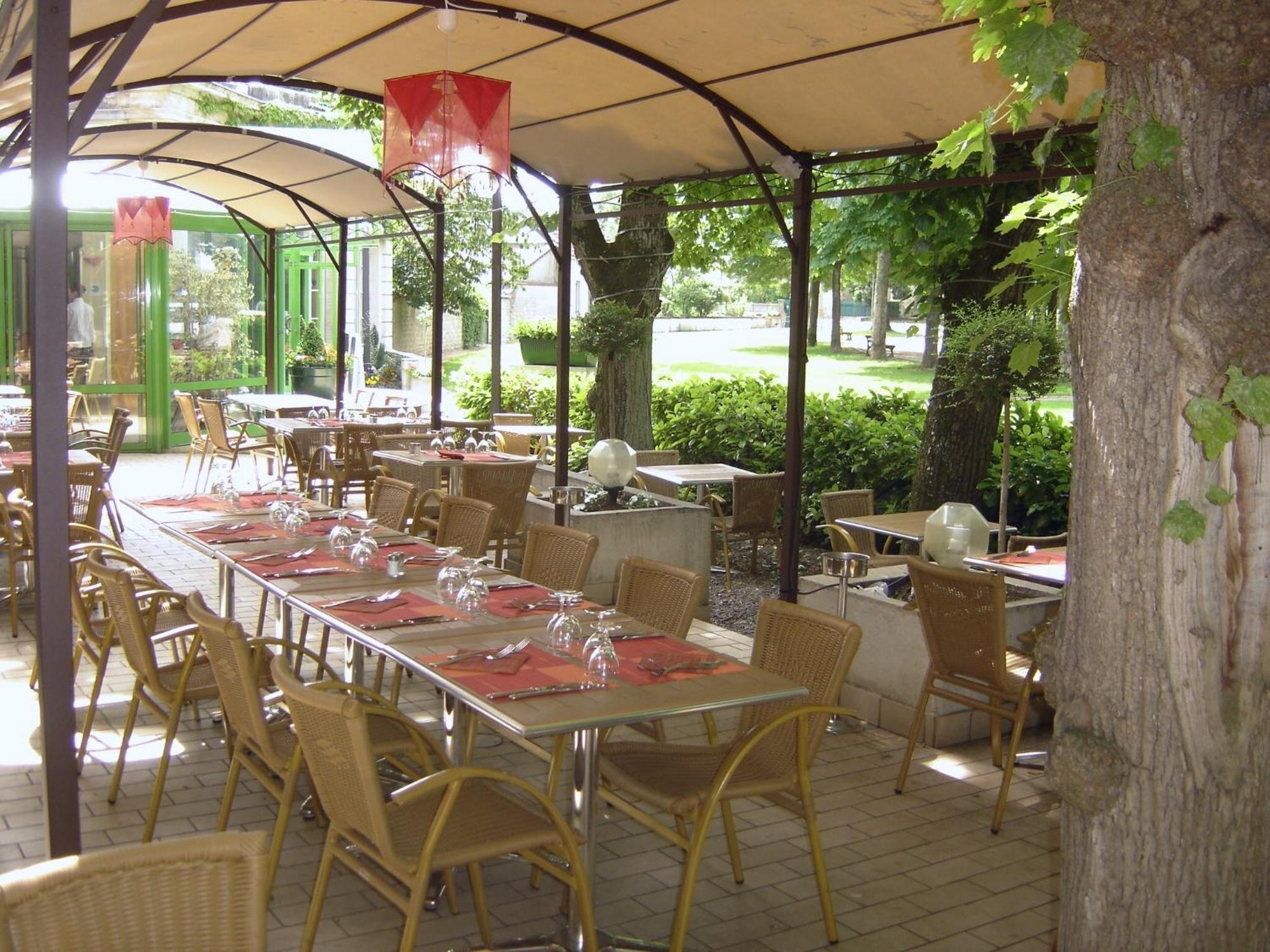 Hotel Restaurant Du Parc De La Colombiere Діжон Екстер'єр фото